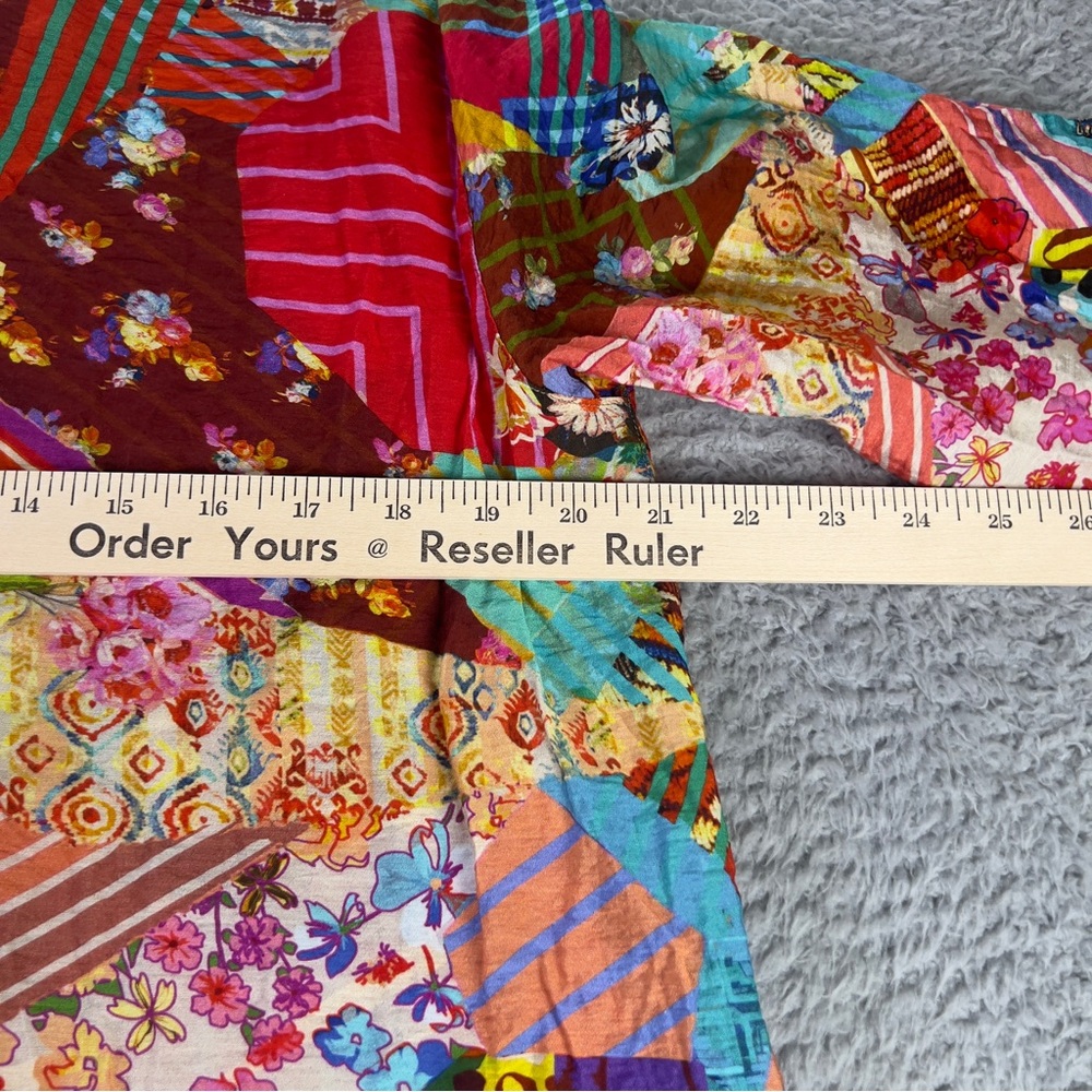 John Mark Top Womens Medium Multi Patch Print Abs… - image 6